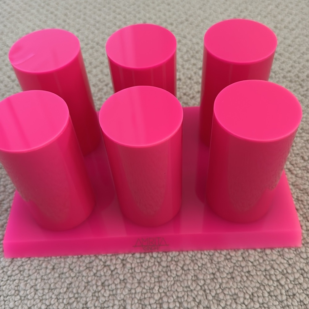 Amrita Singh Hot pink bangle holder - Picture 2 of 8